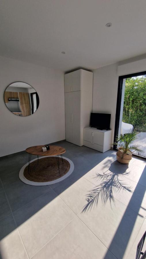 Le Patio : Studio Avec Exterieur Saint-Barthelemy-d'Anjou Eksteriør bilde